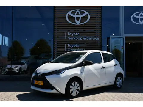 Toyota Aygo 1.0 VVT-i x-fun 5-deurs 69pk | Airco | Bluetooth | Dealer onderhouden | 1e Eigenaar |