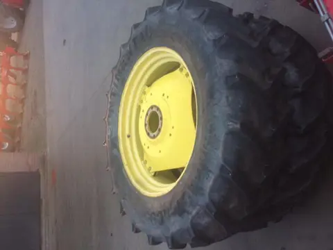 CONTINENTAL 420/85 R38