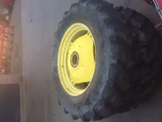 CONTINENTAL 420/85 R38