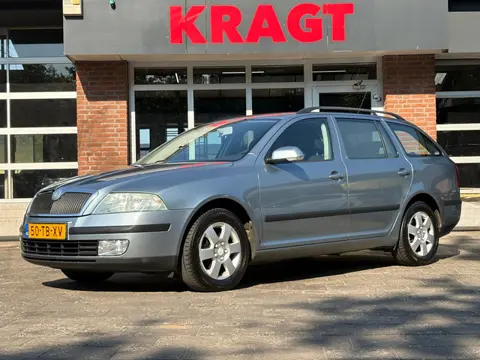 Skoda Octavia Combi Ambiente 2.0 FSI 150 pk -