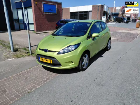 Ford Fiesta 1.25 Ghia Airco Dealer onderhouden