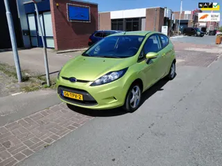 Ford Fiesta 1.25 Ghia Airco Dealer onderhouden