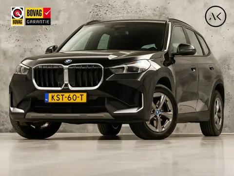 BMW X1 xDrive25e Automaat 245Pk (APPLE CARPLAY, HEAD-UP DISPLAY, 360 CAMERA, LEDER, STOELVERWARMING,
