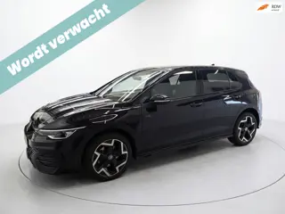 Volkswagen Golf 1.5 TSI R-Line Edition|150PK|LED|Panodak|Navi|Head Up|Camera|Winterpack|18inch