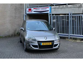 Renault Scénic 2.0 dCi Tech Line (bj 2009, automaat)