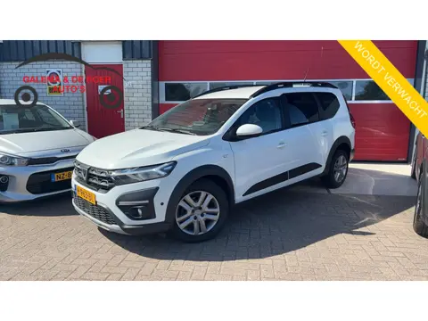Dacia Jogger 1.0 TCe Comfort 7p. CARPLAY / CAMERA / KEYLESS / NAVI / PDC / BLUETOOTH / CRUISE / NL-A