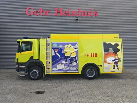 Scania P124C 420 4x4 Hauser 2000 Winde Wasserwerfer Lichtmast!