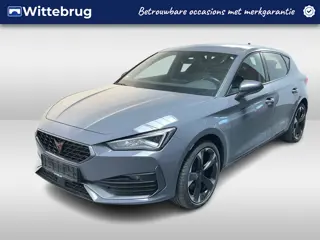 CUPRA Leon 1.4 e-Hybrid Performance / AUTOMAAT/ PARK.SENSOREN/ STUUR+STOELVERWARM./ ACC/ FULL LINK/ 