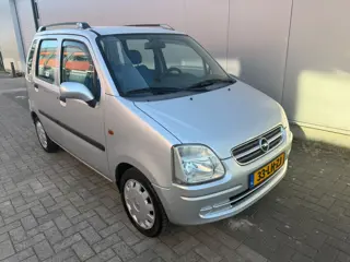 Opel Agila 1.2-16V Comfort