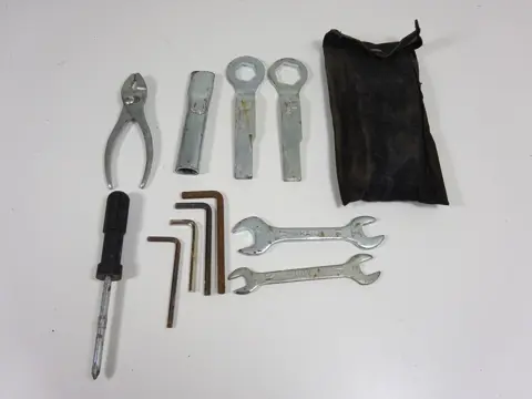 GEREEDSCHAPSET Kawasaki Z 800 2013 - 2014