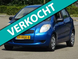 Toyota Yaris GERESERVEERD
