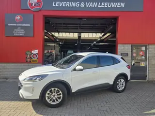 Ford Kuga 2.5 PHEV Titanium Parkeersensoren V+A / Navigatie/ Camera/ Stoelverwarming/ Rijklaarprijs!