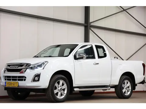 Isuzu D-Max 1.9 Extended Cab AUTOMAAT 3500KG TREKHAAK EURO 6