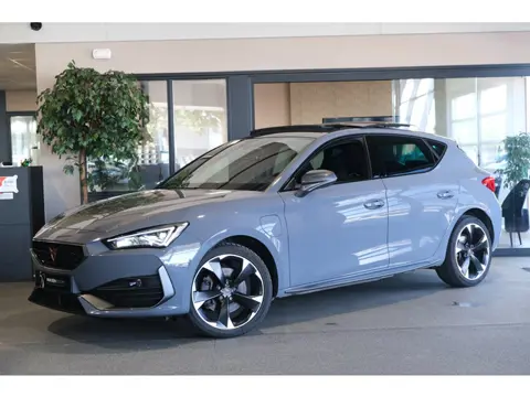 CUPRA Leon 1.4 e-Hybrid 204PK DSG Pano Navi Led ACC Virtual