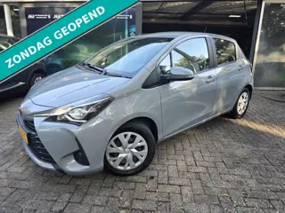 Toyota Yaris 1.5 VVT-i Active | 2E EIGENAAR | 3/6 OF 12 MND GARANTIE | CAMERA | AIRCO | NW APK |