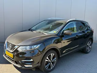 Nissan QASHQAI 1.3 DIG-T 140PK N-Connecta Trekhaak/Panoramadak/Winter-pack/360-camera