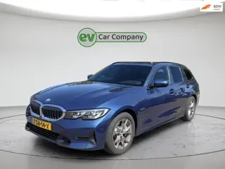 BMW 3-serie Touring 330e | M-sport pakket | Memory Seats | Camera | CarPlay | Dealer onderhouden | K