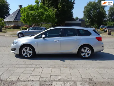 Opel Astra Sports Tourer 1.4 Turbo Cosmo