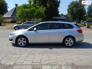 Opel Astra Sports Tourer 1.4 Turbo Cosmo