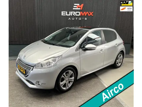 Peugeot 208 1.2 VTi Allure NAP - Panorama - Navigatie - Auto Airco