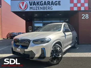BMW iX3 High Executive 80 kWh M Sport Shadow Line 80 kWh // HUD-DISPLAY // SCHUIF-KANTELDAK // LEDER