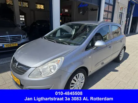 Opel Corsa 1.2-16V Enjoy 5-DEURS/AIRCO/NW APK (bj 2007)