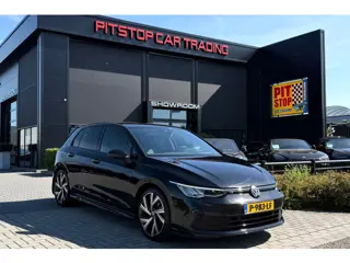 Volkswagen Golf 1.5 eTSI 3 x R-Line, HUD, Trekhaak, H&K, Stuurwiel Verwarming, Topstaat!