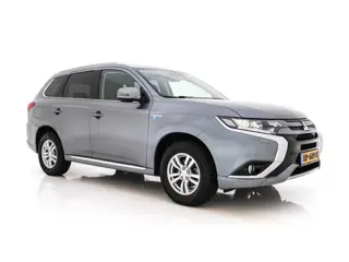 Mitsubishi Outlander 2.0 PHEV Business Edition (Plug-In) Aut. *LEATHER-MICROFIBRE | NAVI-FULLMAP | C