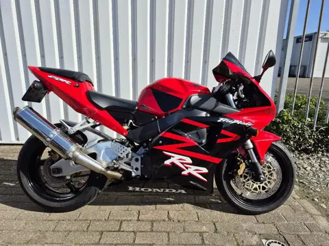 Honda Fireblade CBR954RR superbike