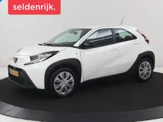 Toyota Aygo X 1.0 VVT-i MT Play | 5-deurs | Adaptive cruise | Lane assist |  Carplay | DAB | NAP 31.