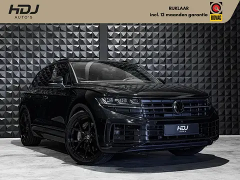 Volkswagen Touareg 3.0 TSi eHybrid 4M |All Black | Pano | 22" | Dynaudio | Topv | Memo | IQ Li. + Dr