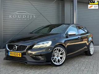 Volvo V40 2.0 T4 Business Sport | R-Design | Full LED | Stoelverwarming | BSR Uitlaat | Dealer Onder
