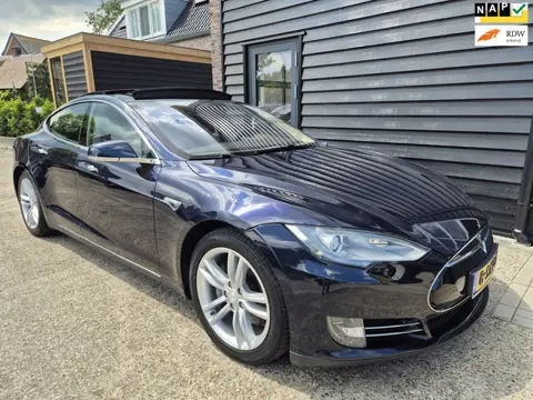 Tesla Model S 85 Performance * Free Supercharging*