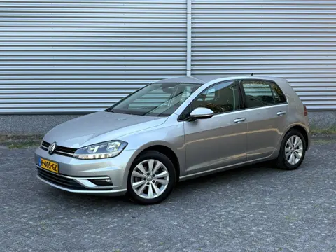 Volkswagen Golf 1.0 TSI HighLine DAB Stoelvw PDC ACC Massage