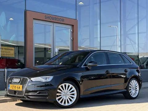 Audi A3 Sportback 1.4 e-tron PHEV Ambition Pro Line plus | Leder | ACC | Keyless | Stoelverwarming |