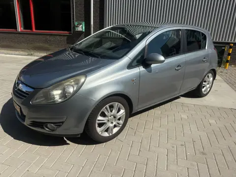 Opel Corsa 1.4-16V '111' Edition