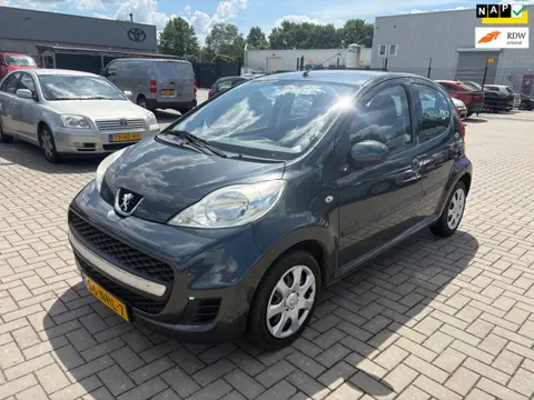 Peugeot 107 1.0-12V Urban Move RIJDSUPER!/AIRCO/1EEI /NWEAPK
