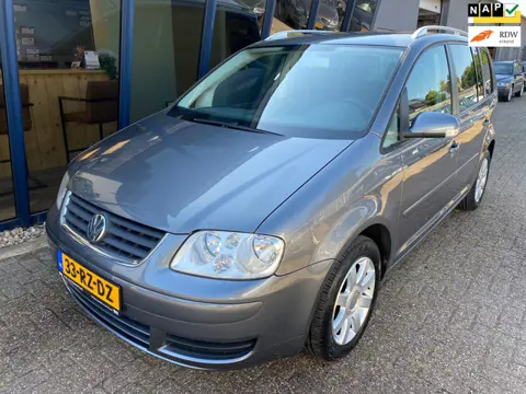 Volkswagen Touran 2.0-16V FSI Highline Automaat 63.758KM!!!
