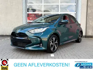 Toyota Yaris 1.5 Hybrid 115 Dynamic|Forest Green|Apple CarPlay/Parkeersensoren|Camera|Stoelverw.|Stu