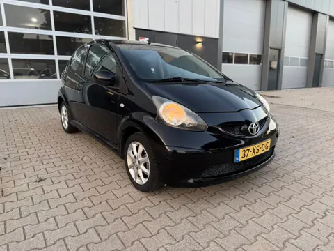 Toyota Aygo 1.0 Zwart Velgen Topstaat Dealer Onderhouden Zeer Mooie Uitvoering