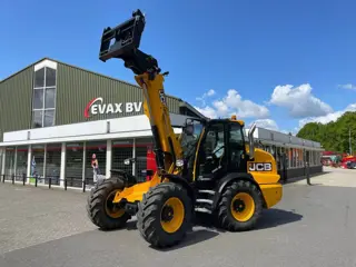 JCB TM 320 Agri (bj 2026)