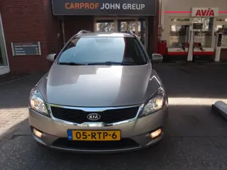 Kia Cee'd Sporty Wagon 1.6 CVVT Cee'd Autm X-Ecutive