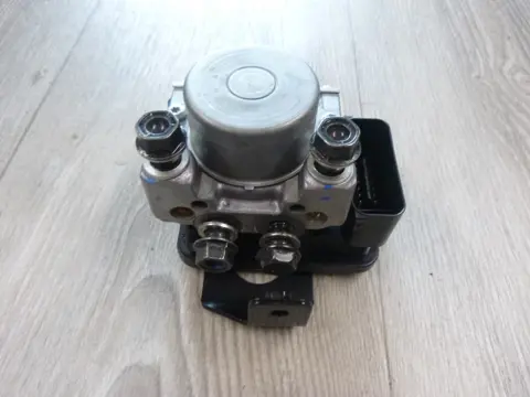ABS POMP Kawasaki Z 800 2013 - 2014