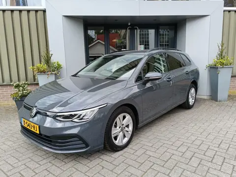Volkswagen Golf Variant 1.0 TSI Life | Airco | Leer | Adaptieve cruis controle | Getint glas | BTW |