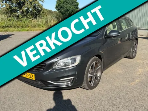Volvo V60 2.4 D6 AWD Plug-In Hybrid Summum/Leder/Trekhaak/Open dak