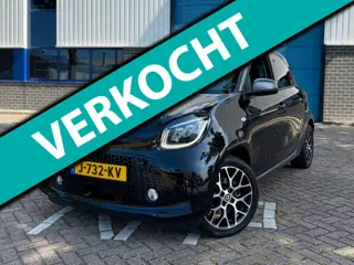 Smart Forfour EQ Comfort PLUS 18 kWh * STOELVERWARMING * PANORAMA * LEER * AUTOMAAT * NAP *