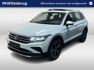 Volkswagen Tiguan 1.4 TSI eHybrid Elegance / AUTOMAAT/ PANO/ TREKHAAK/ PARK.SENSOR.V+A/ CAMERA/ STUU