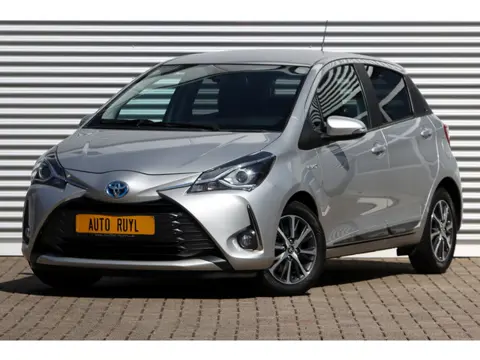 Toyota Yaris 1.5 Hybrid Y20 Navi / Camera (bj 2020)