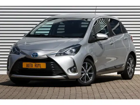 Toyota Yaris 1.5 Hybrid Y20 Navi / Camera (bj 2020)