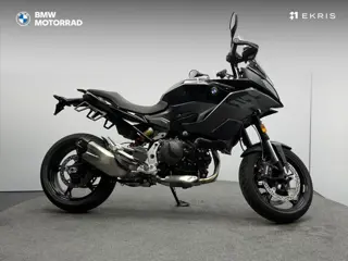 BMW F 900 XR Triple Black